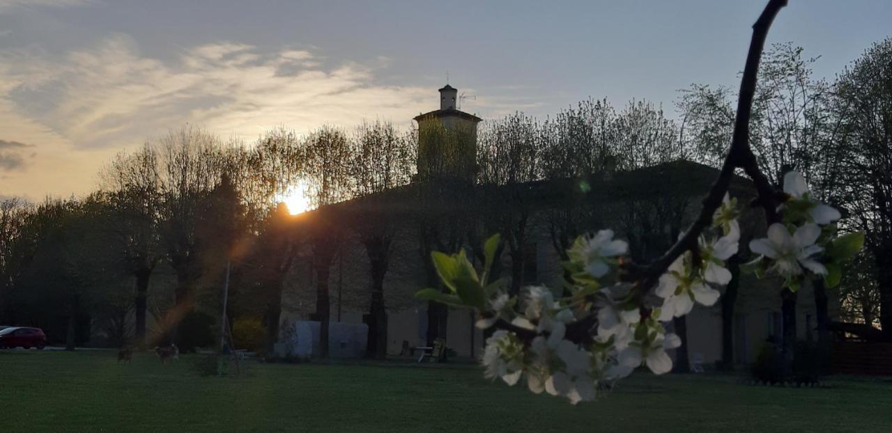 La Torre Di Longara Bed & Breakfast Calderara di Reno Exterior photo